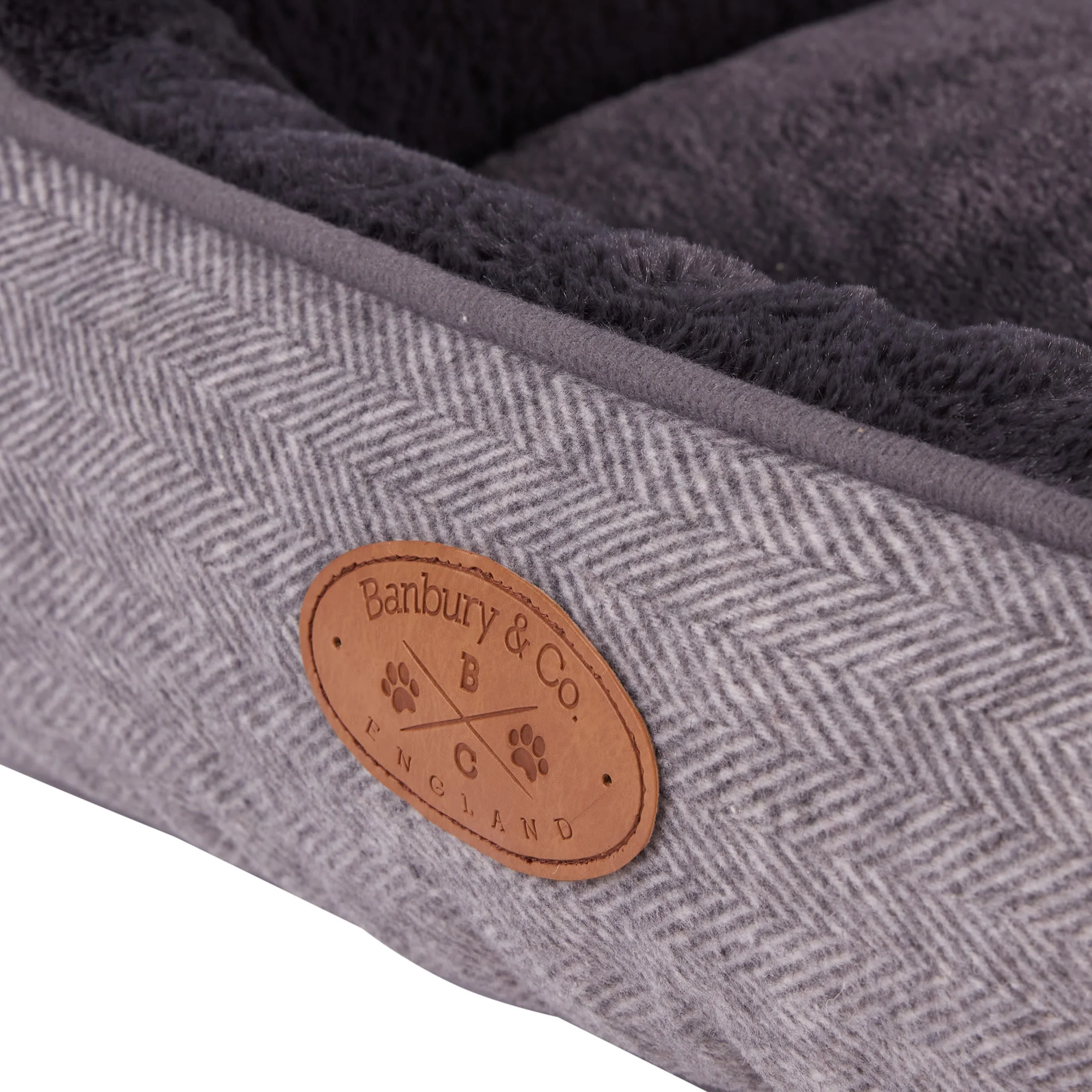 Banbury & Co Herringbone Square Dog Bed - Image 5
