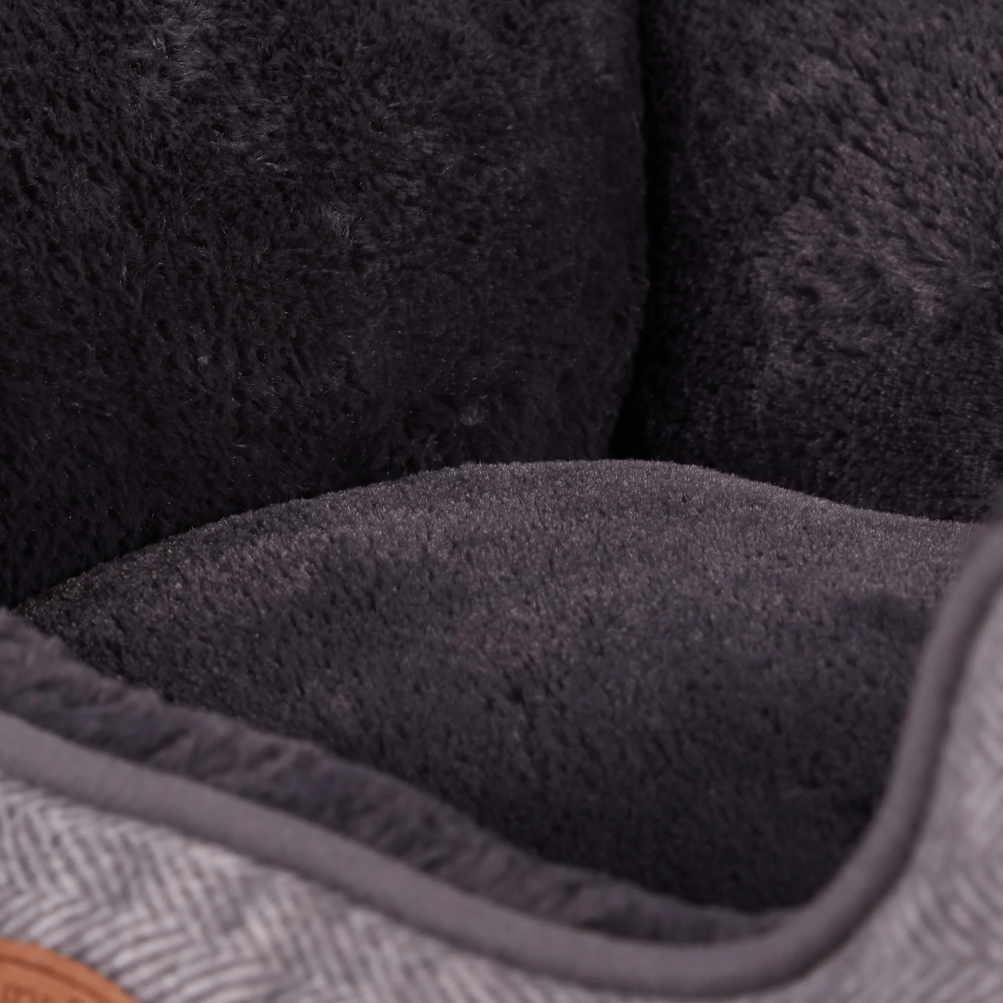 Banbury & Co Herringbone Square Dog Bed - Image 6