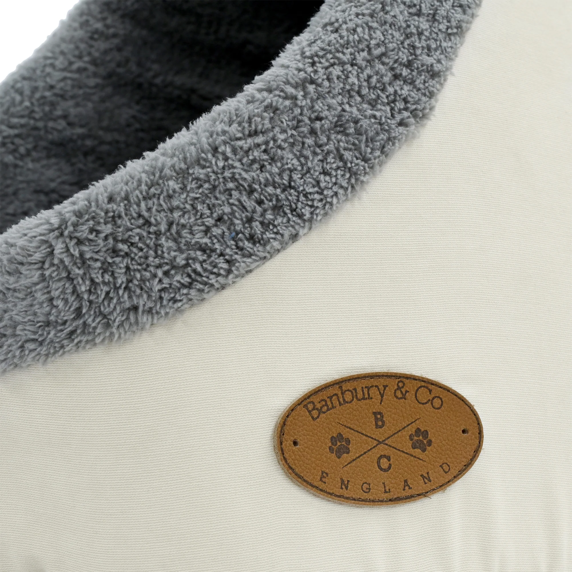 Banbury & Co Luxury Cosy Cat Bed with Removable Cushion - Image 4