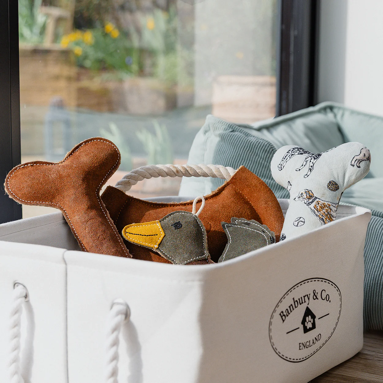 Banbury & Co Rural Retreats Almond Canvas Storage Basket - Image 4