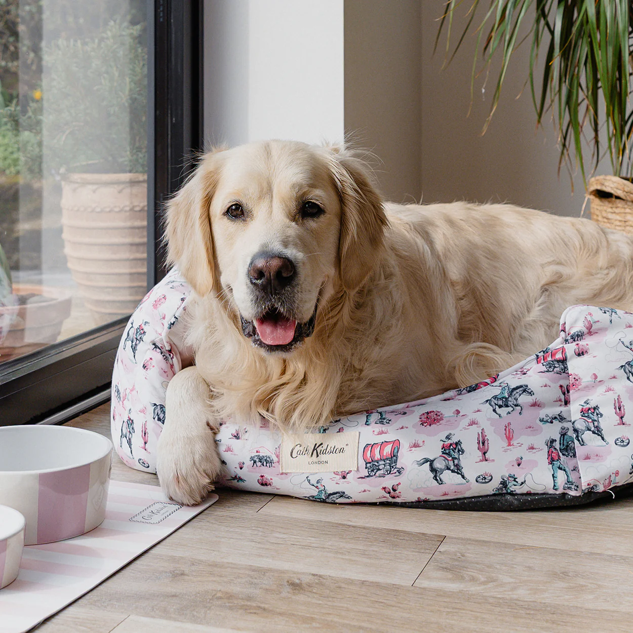 Cath Kidston Cowgirl Scallop Pet Bed - Image 7