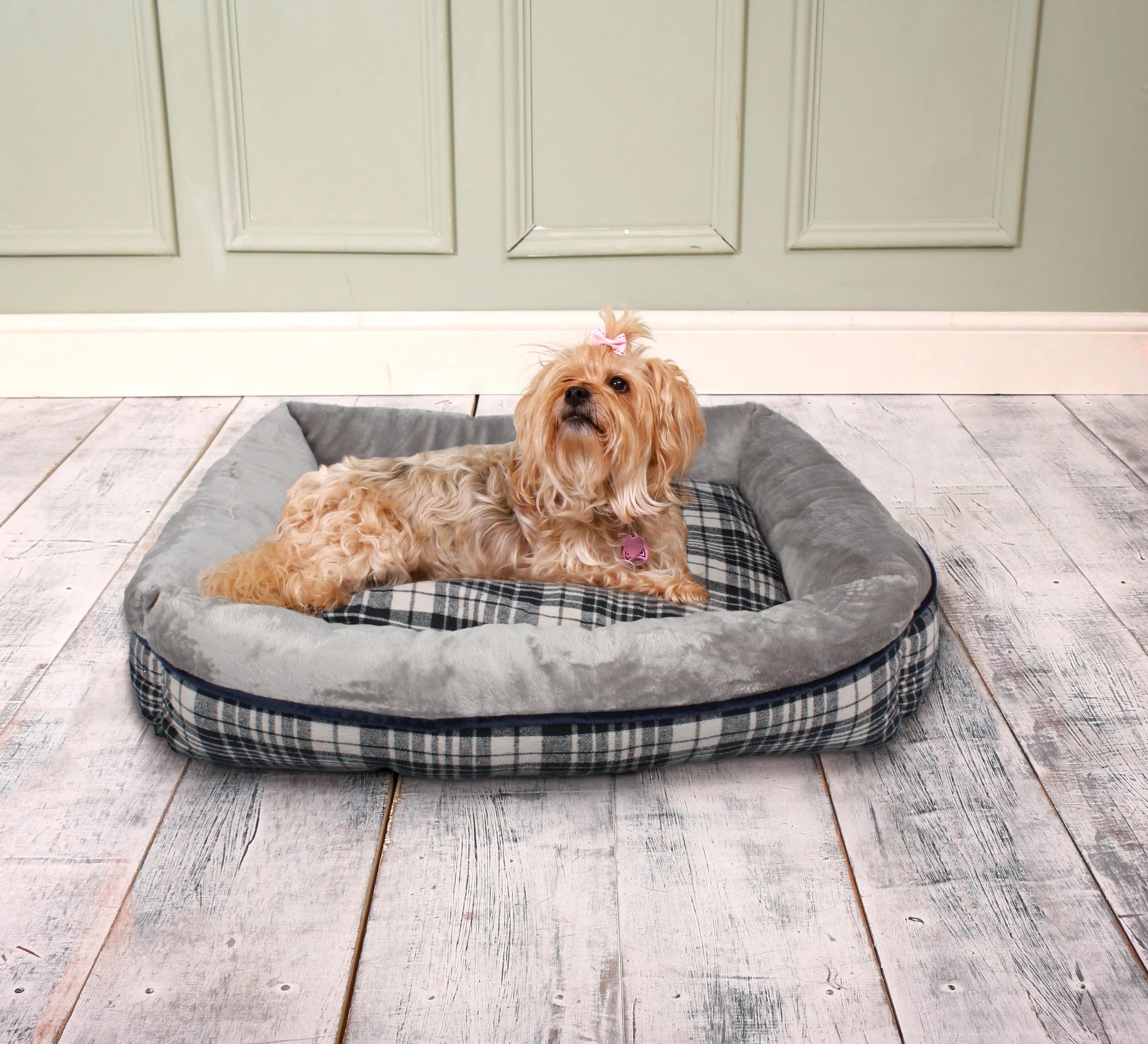 Dream Paws Grey Checked Dog Sofa Bed - Image 3