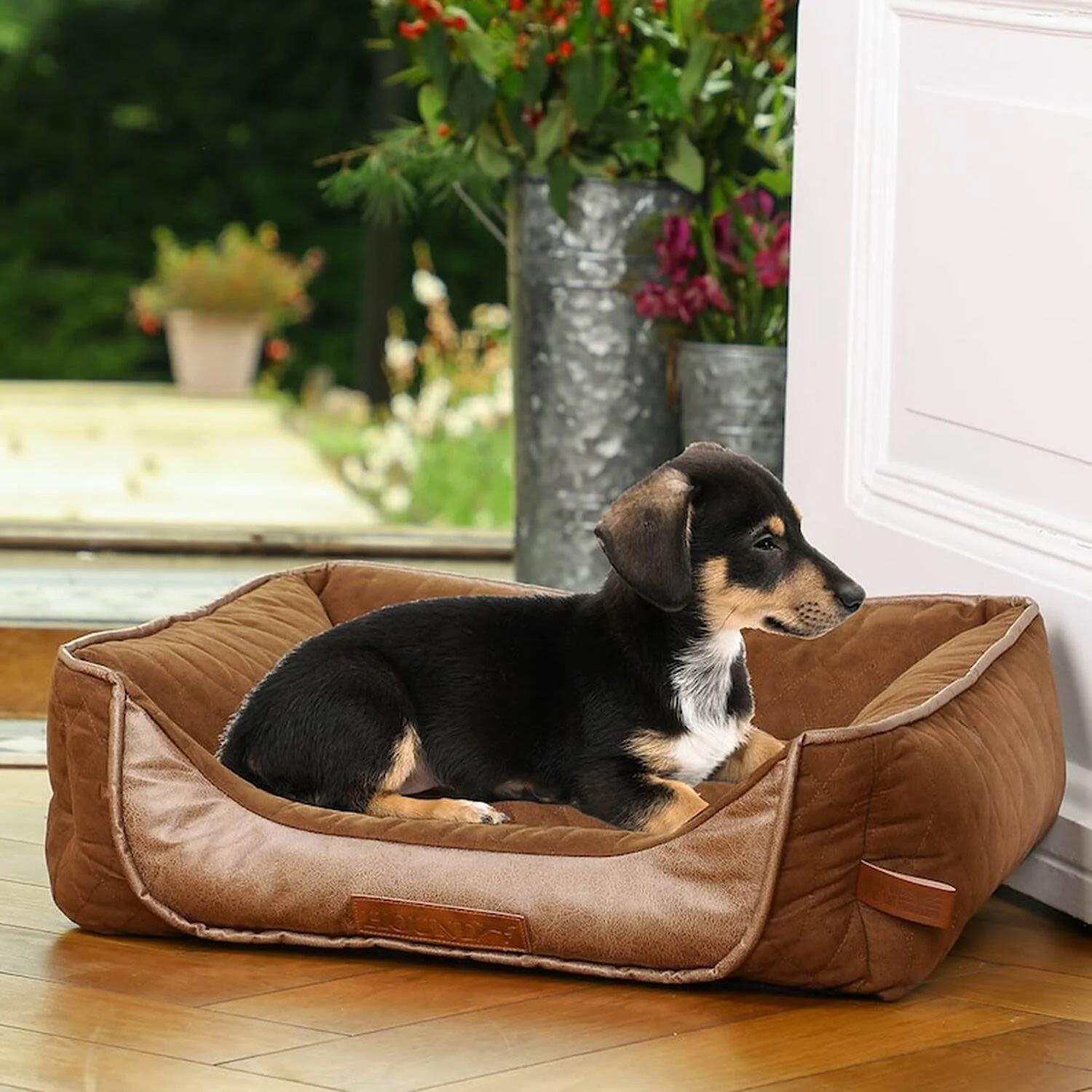 Hound Premium Dog Quilted Sofa Bed with Faux Leather Panel - Image 4