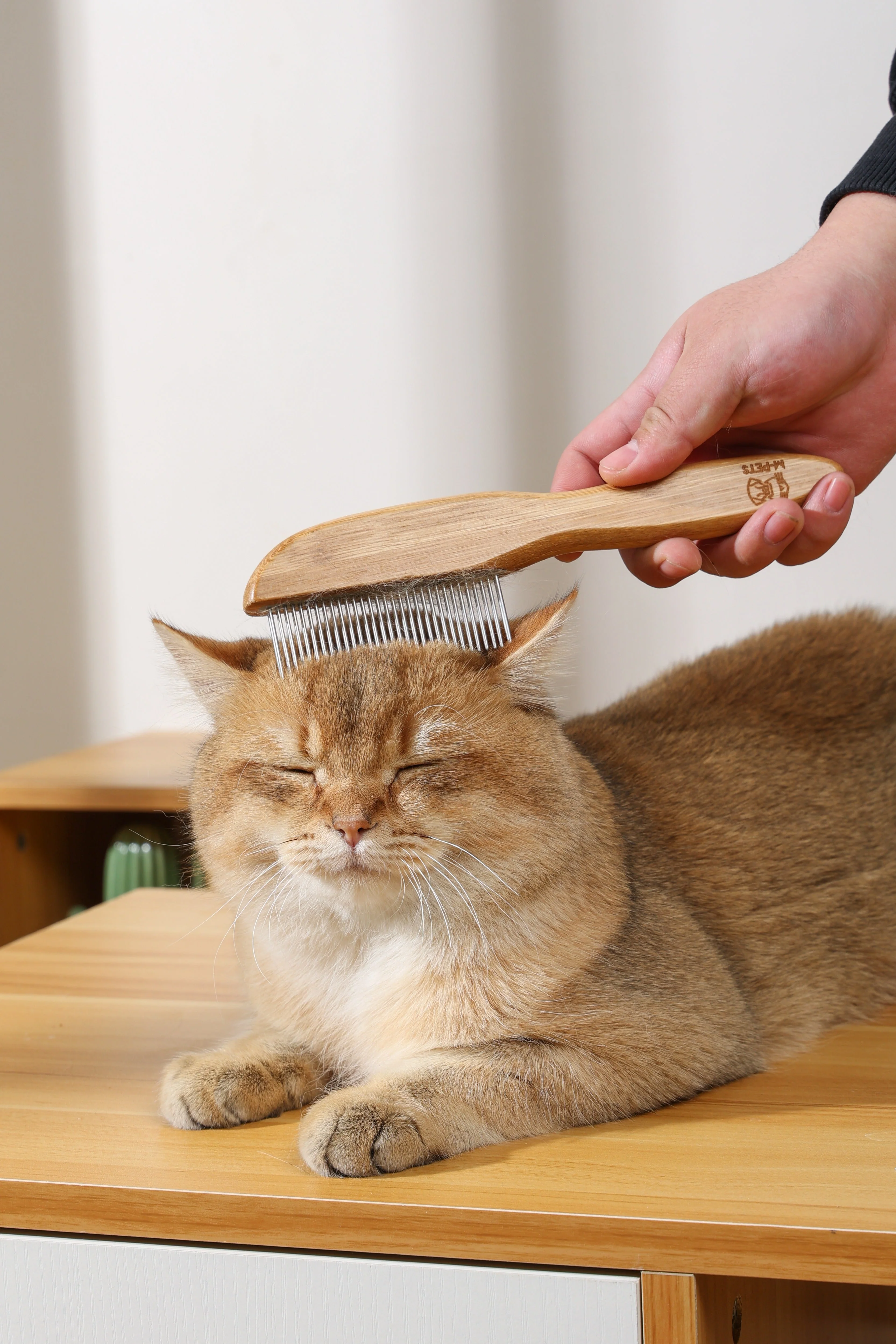 M-Pets Bamboo Regular Comb with Rotating Teeth for Dogs & Cats - Image 5
