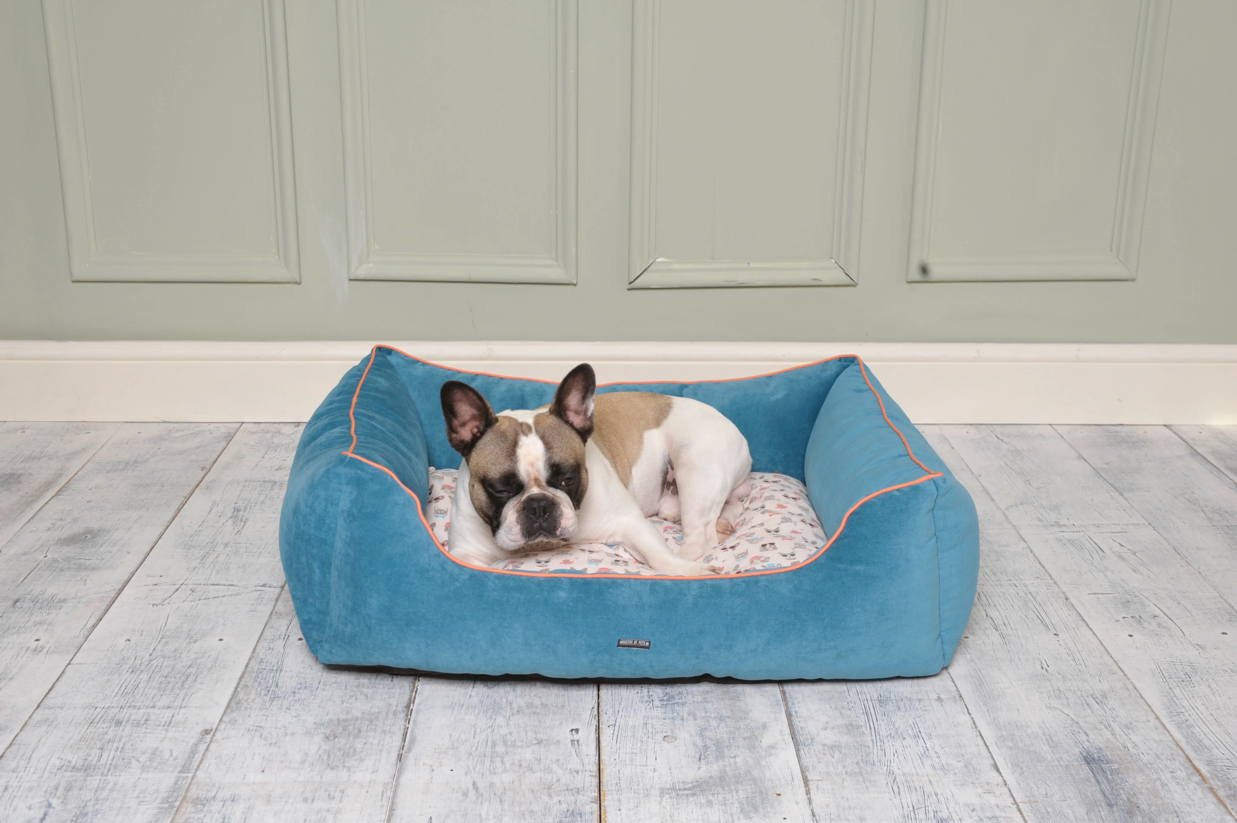 Ministry of Pets Blue Printed Dog & Cat Sofa Bed - Image 2