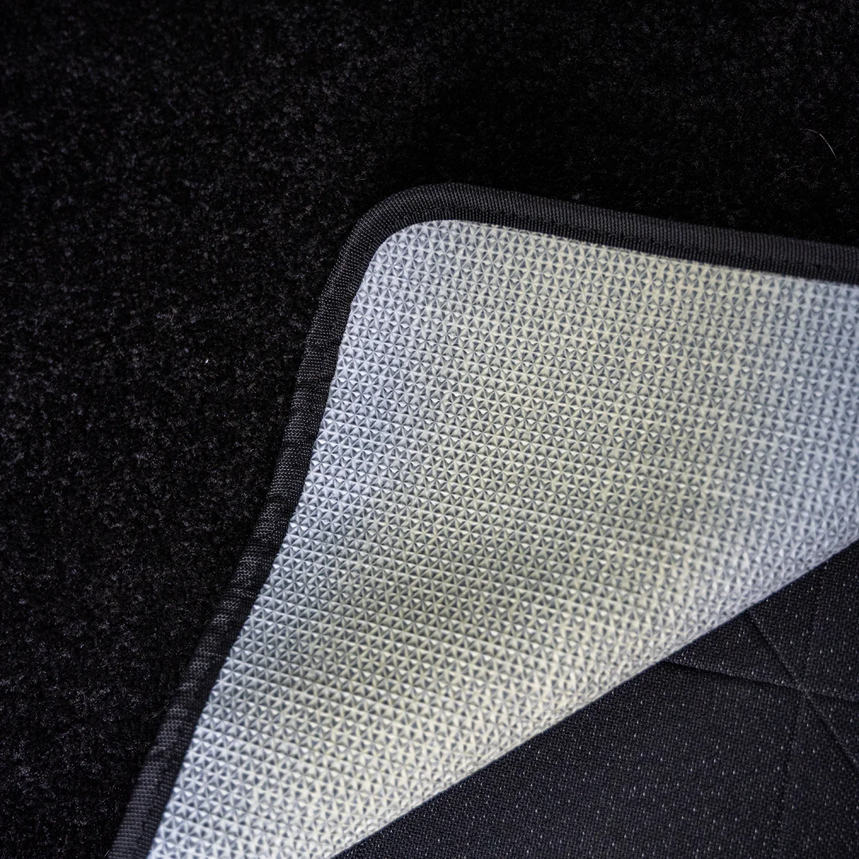 RAC Advanced Car Seat Cover - Image 6